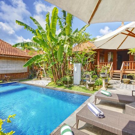 Ss Pangket Bungalow Toyapakeh Bagian luar foto