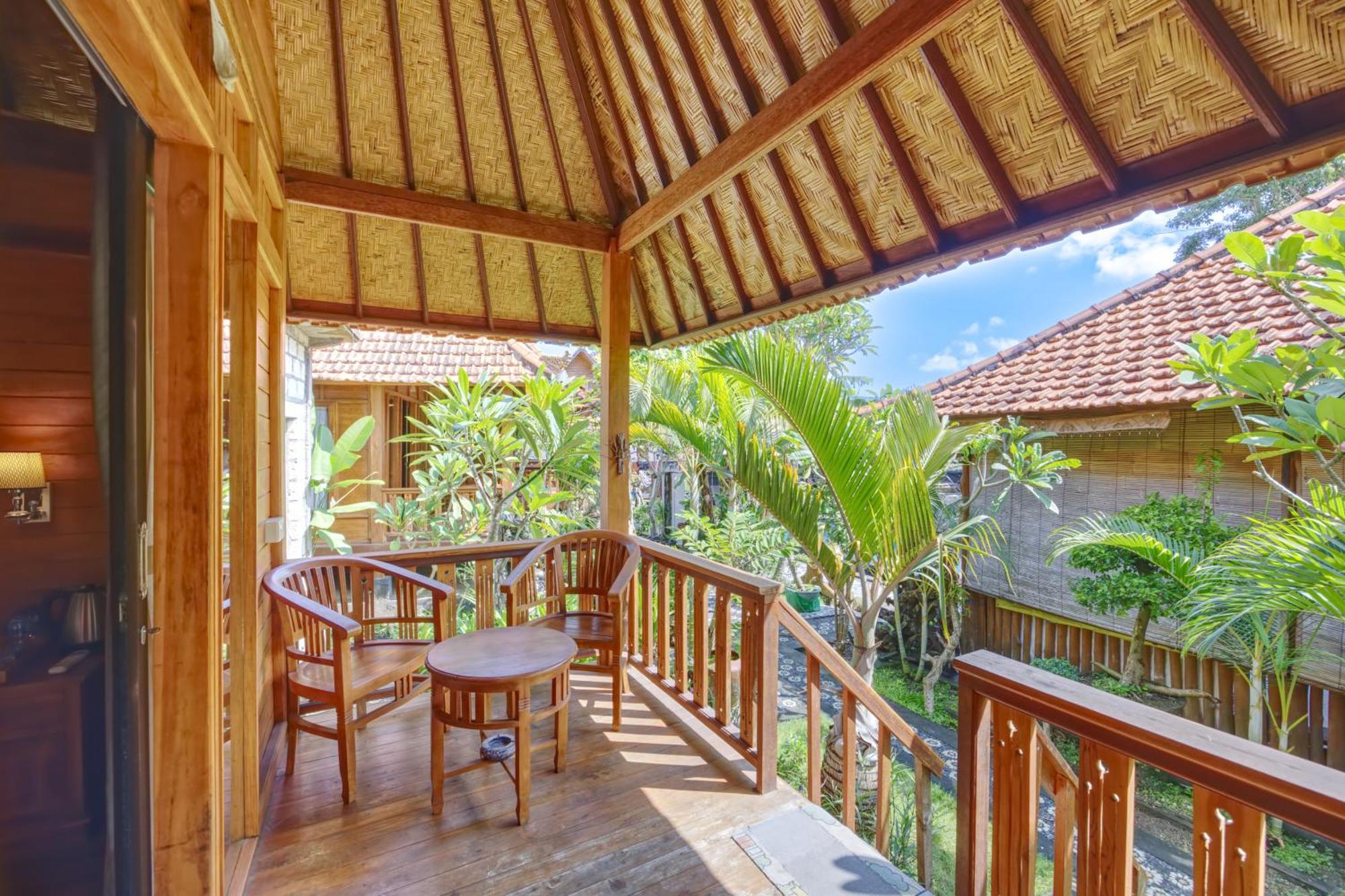 Ss Pangket Bungalow Toyapakeh Bagian luar foto