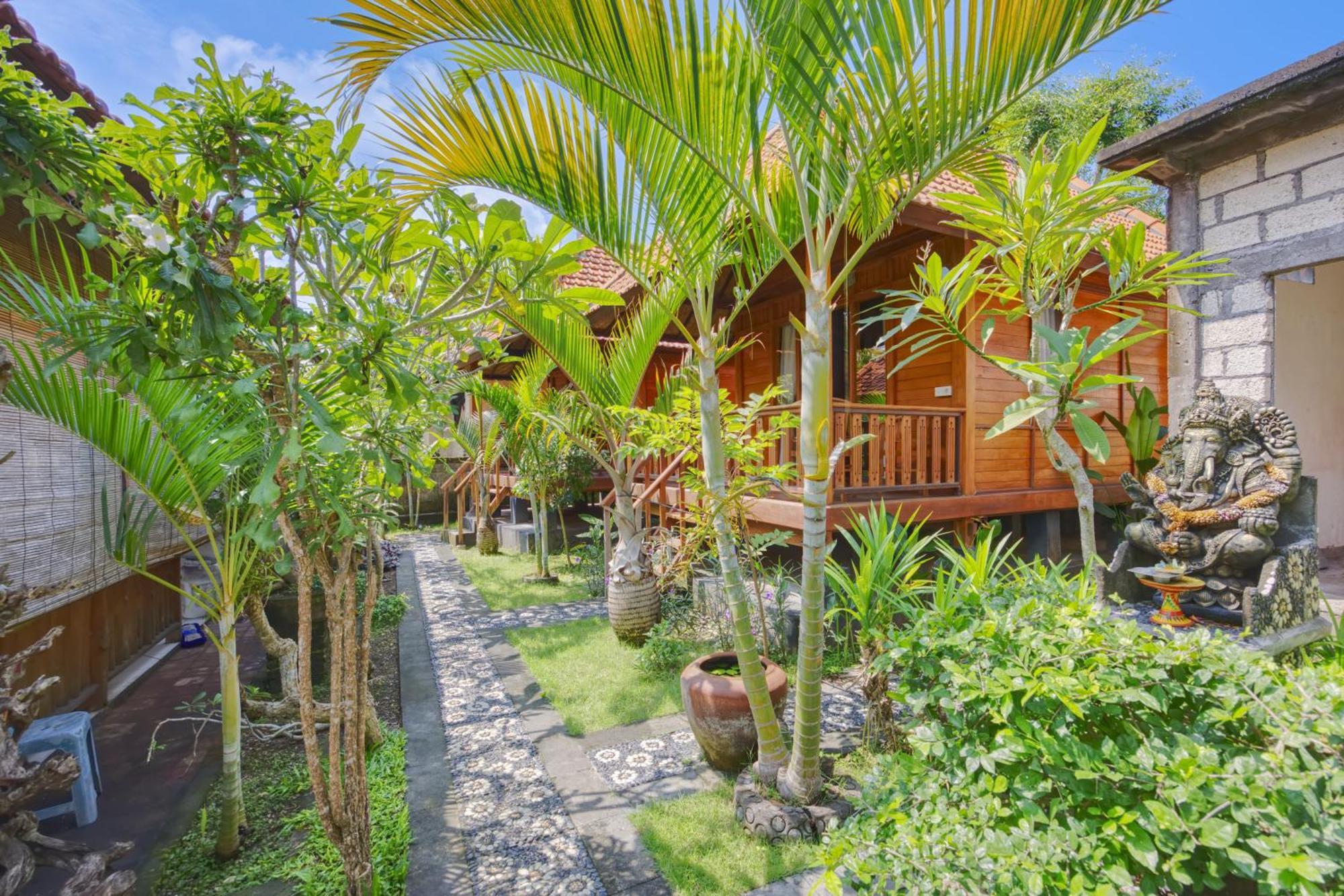 Ss Pangket Bungalow Toyapakeh Bagian luar foto