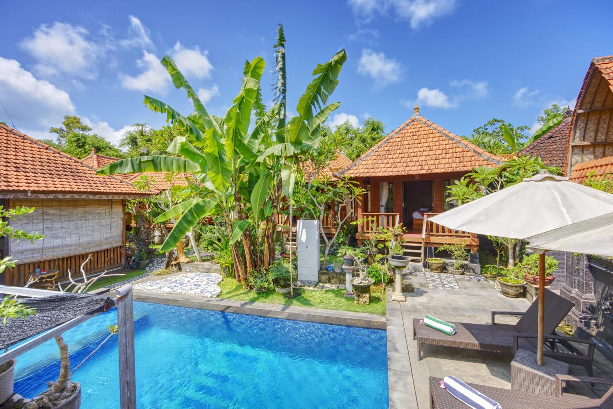 Ss Pangket Bungalow Toyapakeh Bagian luar foto