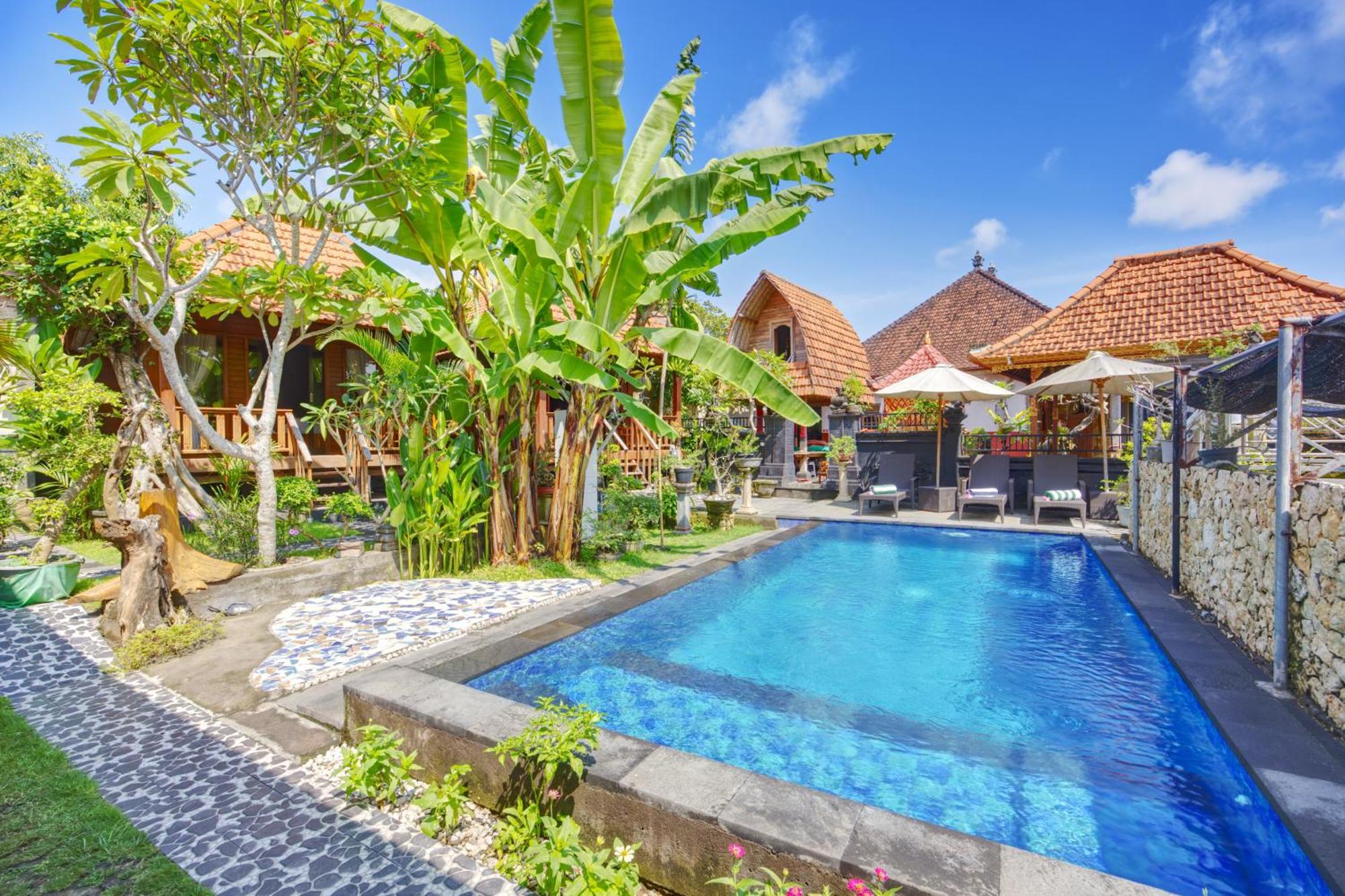 Ss Pangket Bungalow Toyapakeh Bagian luar foto